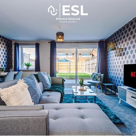3 Bedroom House With Garden And Driveway Parking - Less Than 10 Mins From Chester City Centre Εξωτερικό φωτογραφία