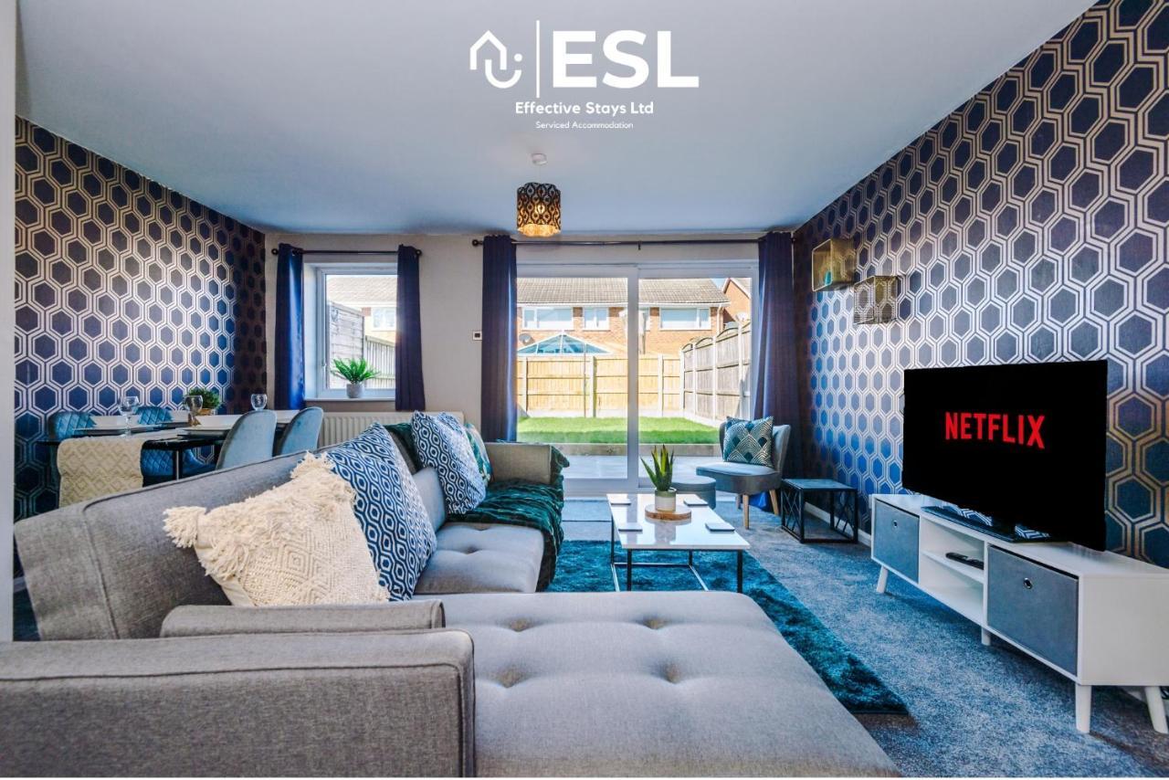 3 Bedroom House With Garden And Driveway Parking - Less Than 10 Mins From Chester City Centre Εξωτερικό φωτογραφία