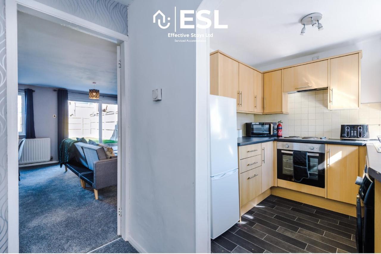 3 Bedroom House With Garden And Driveway Parking - Less Than 10 Mins From Chester City Centre Εξωτερικό φωτογραφία