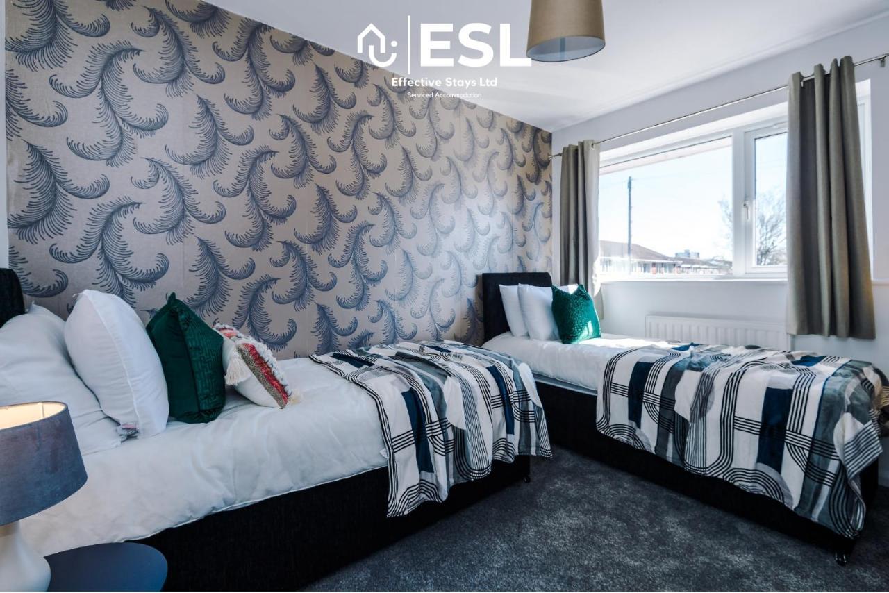 3 Bedroom House With Garden And Driveway Parking - Less Than 10 Mins From Chester City Centre Εξωτερικό φωτογραφία