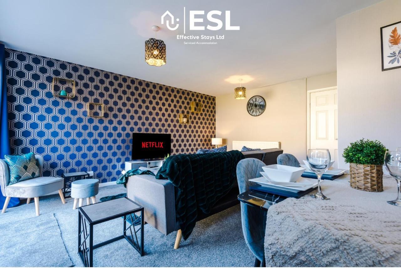3 Bedroom House With Garden And Driveway Parking - Less Than 10 Mins From Chester City Centre Εξωτερικό φωτογραφία
