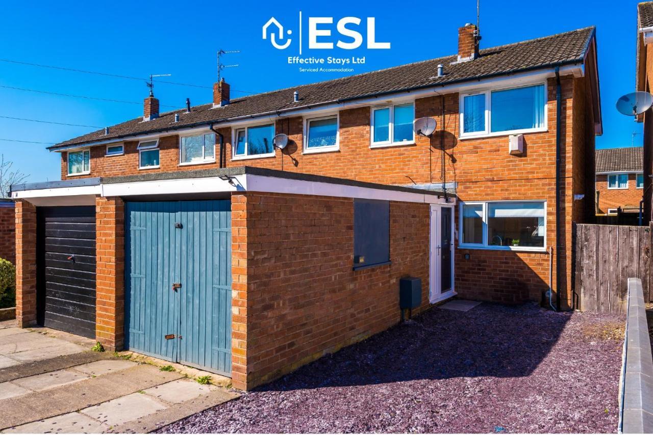 3 Bedroom House With Garden And Driveway Parking - Less Than 10 Mins From Chester City Centre Εξωτερικό φωτογραφία
