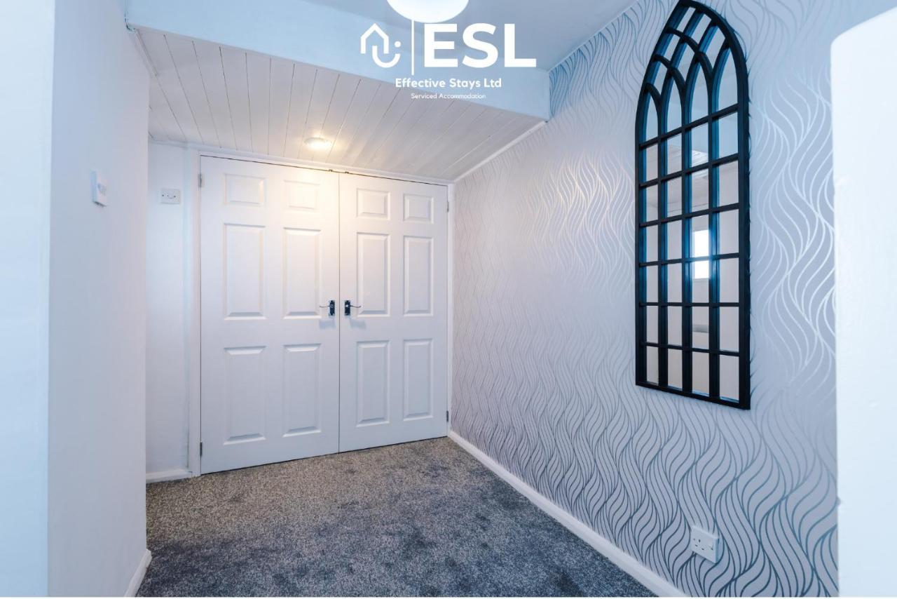 3 Bedroom House With Garden And Driveway Parking - Less Than 10 Mins From Chester City Centre Εξωτερικό φωτογραφία